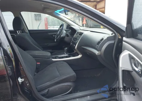 2015 Nissan Altima 2.5/2.5 S/2.5 Sl/2.5 Sv z USA, uszkodzony, nr VIN 1N4AL3AP1FN303492